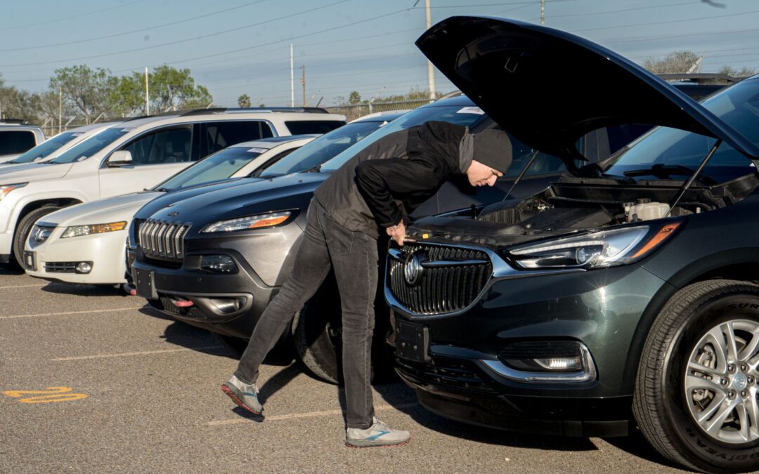 What Is Preview Day at an Auto Auction?