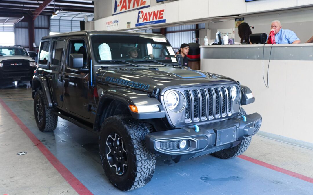 What Does A Green Light Mean At An Auto Auction?