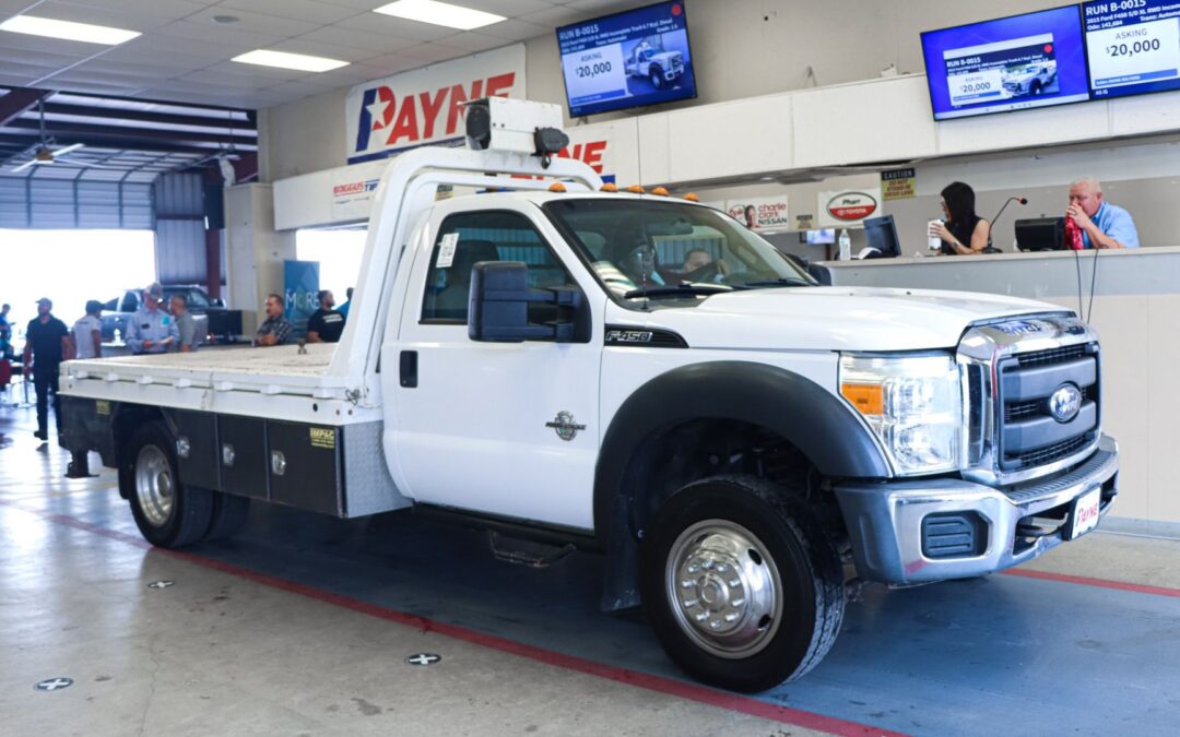 What Does A Red Light Mean at an Auto Auction?